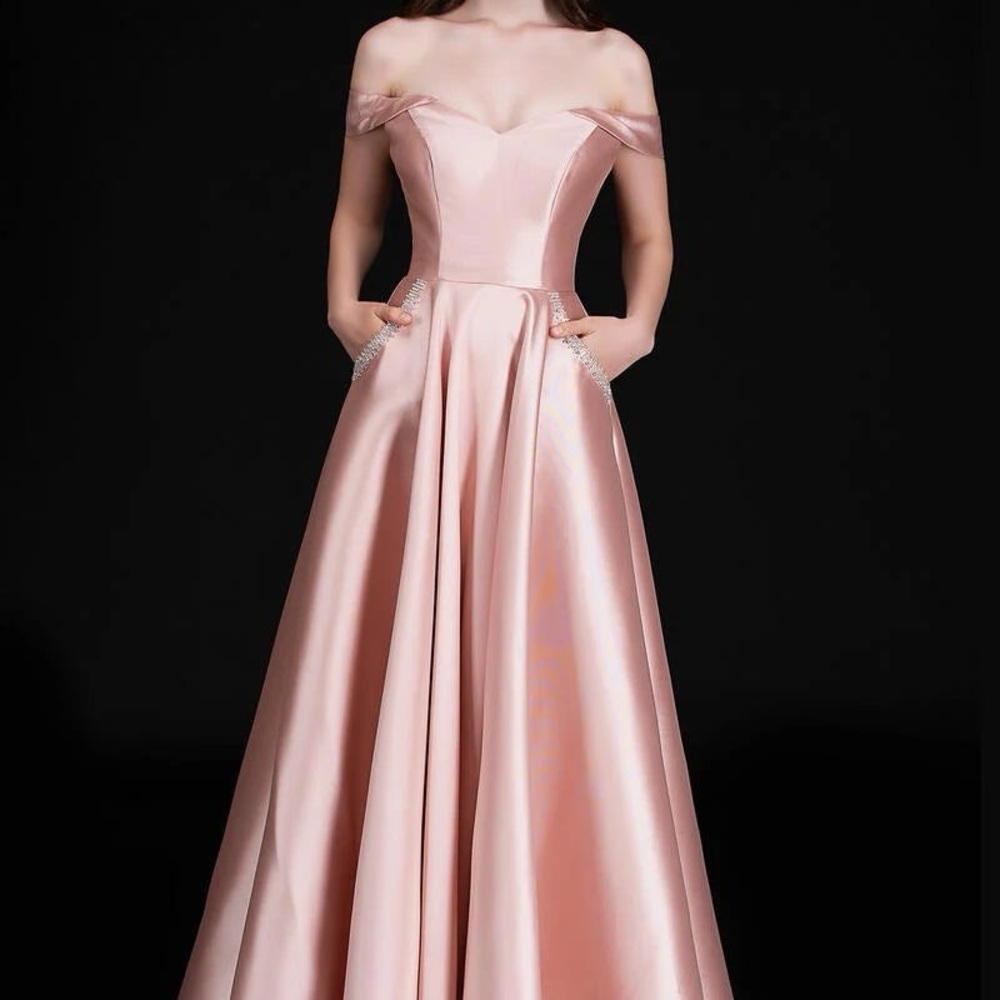 Nina Canacci Pink Pleated Off-Shoulder Gown